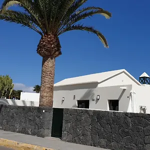 Casa A Primera Linea De Mar Villa Costa Teguise