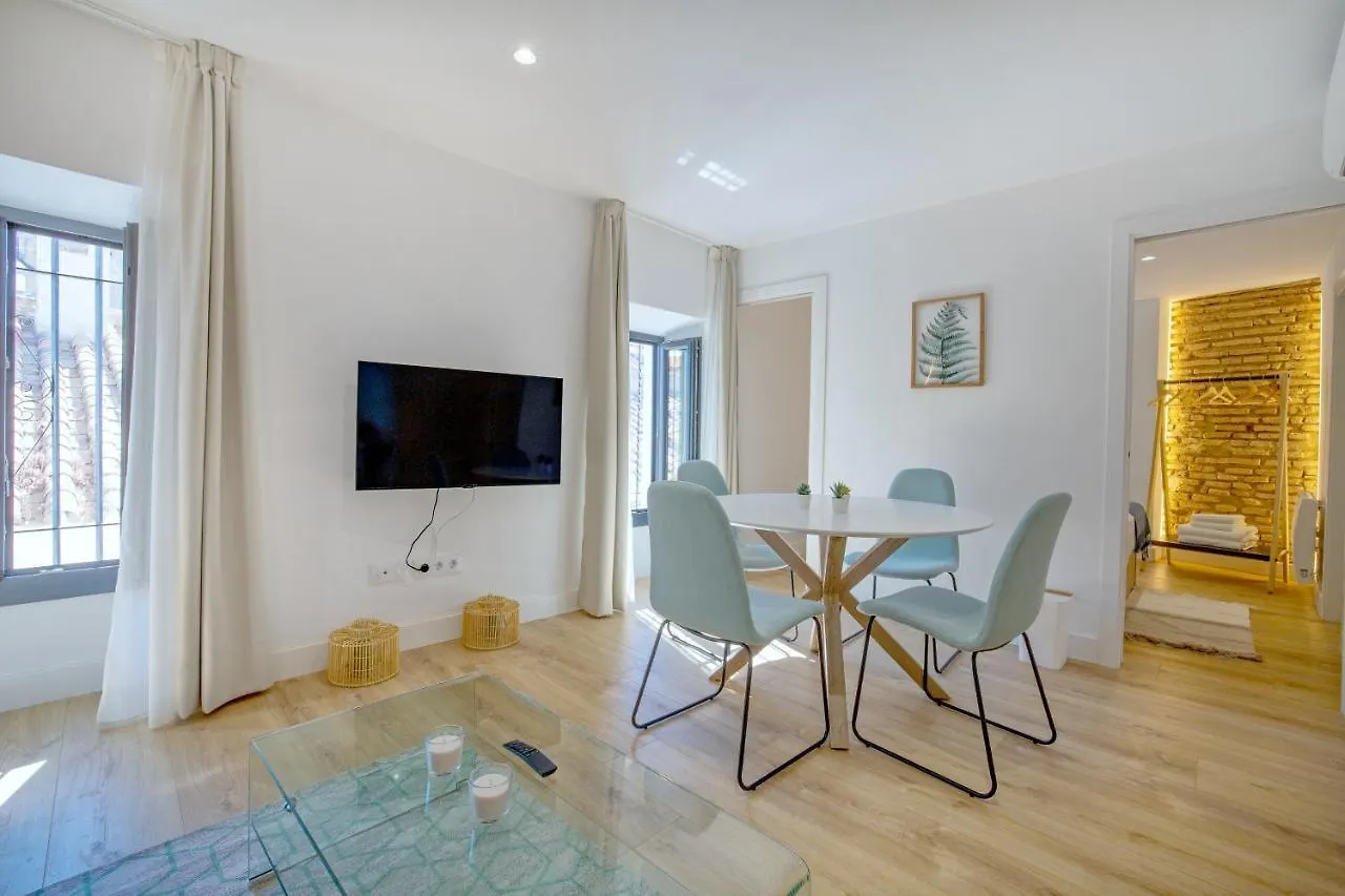 Victoria Suites Apartments قرطبة